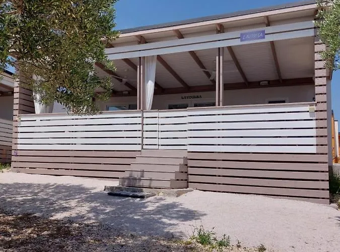 Mobile Home Whit Sea View Lavojesa
