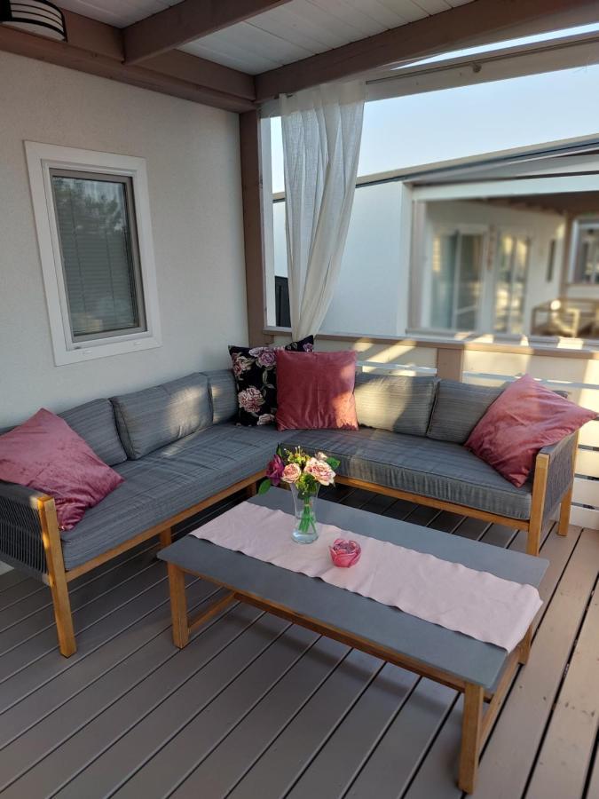 Mobile Whit Sea View Lavojesa Prázdninový dům Drage